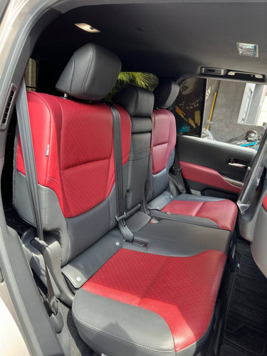 Toyota Land Cruiser 300 V6