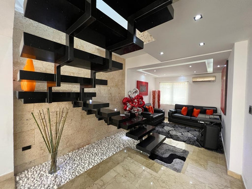 Imagen 11 de 27 de E N Venta Townhouse, El Rincón Naguanagua Rc - Ag Rex
