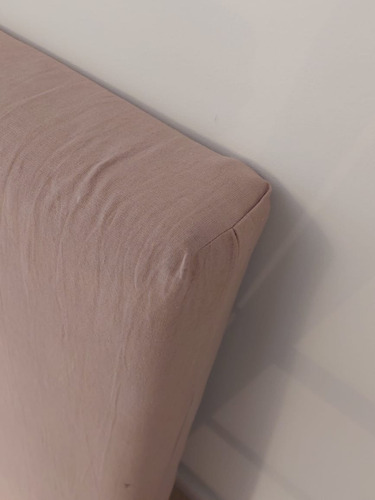 Respaldo De Cama 1 Plaza Con Funda Tusor Rosa 106 Cm X 82 Blanco (Usado)