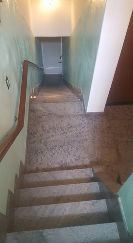 Martin Coronado: Excelente Propiedad Local En Planta De Baja En Planta Alta Amplio Departamento De 77 Metros Y En 2do Piso Departamento De 2 Ambientes De 25m2, F: 7284