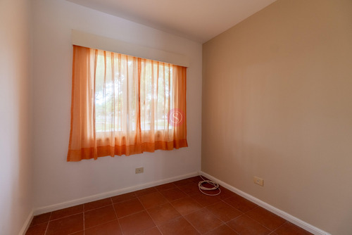 Casa En Venta En Barrio Cerrado Bermudas, Pilar, G.b.a. Zona Norte
