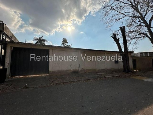 En Venta Terreno Totalmente Plano En El Cafetal Mr