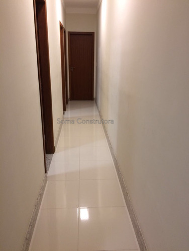 Imagem 6 de 14 de Casa Em Meio Lote Bairro Bom Pastor