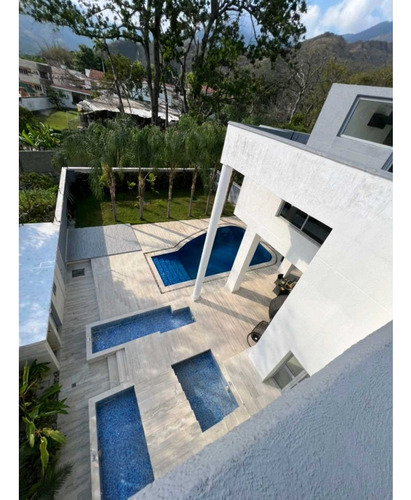 En Venta Quinta En Urbanización El Castaño Maracay Edo. Aragua