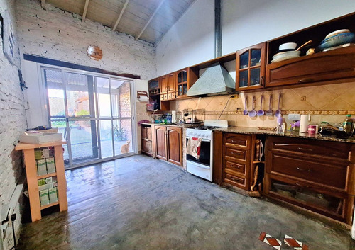 Venta Permuta Casa 4 Ambientes Quincho I.casanova