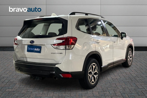 Subaru (in) 2.0 Dynamic Es At 4x4 5p