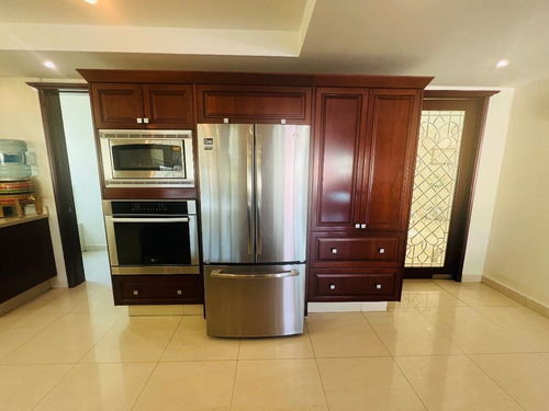 Lago De Guadalupe Vendo Señora Residencia Con Acceso Controlado
