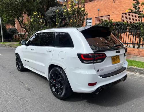 Jeep Grand Cherokee 6.4 Srt8