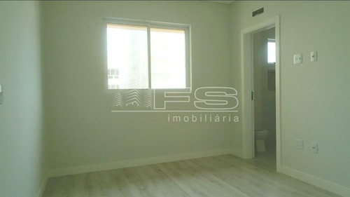Imagem 7 de 15 de Apartamento No Via Del Mare 3 Suites Meia Praia - 4122