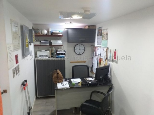 Imagen 4 de 19 de Venta De Impecable Local Comercial En Chuao / Gm 22-19338