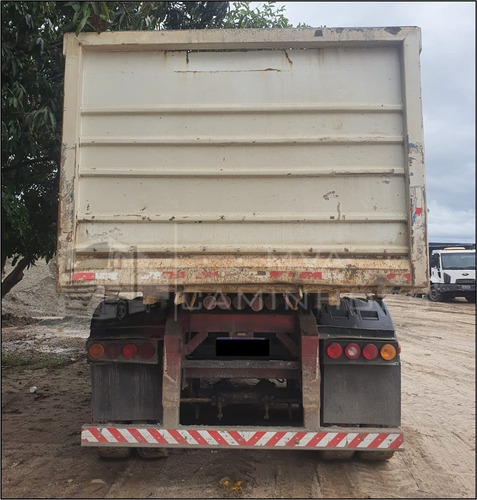 Imagem 2 de 8 de Carreta Randon Basculante