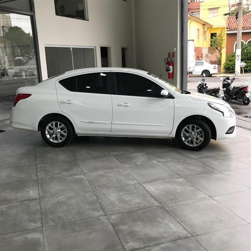 Nissan Versa 1.6 16v Flexstart Sv 4p Xtronic / Versa 2019