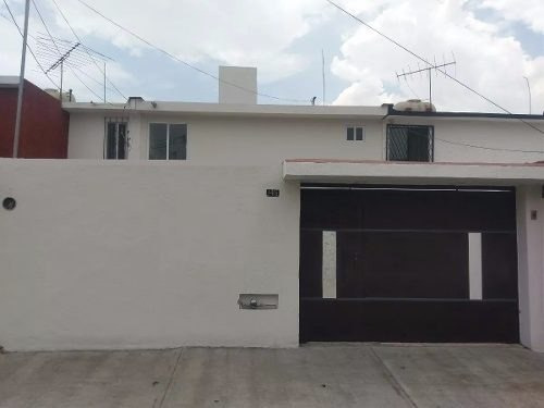 Casa En Las Plazas Junto A La Joya, 3 Recamaras, 2 Baños