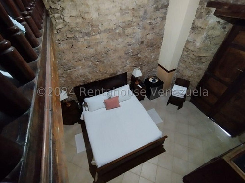 Posadas Combina Lo Colonial Con Lo Moderno 25-4837