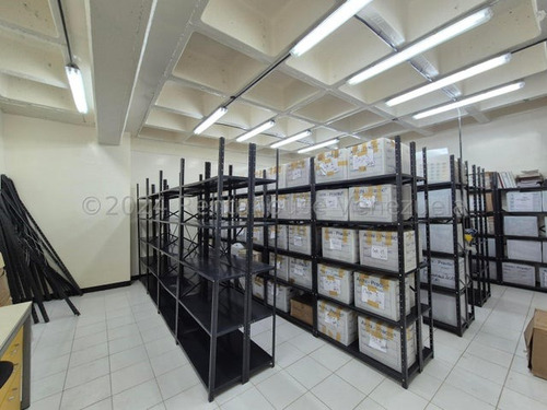 Amplio Local Industrial En Venta. Palo Verde 24-25382 Ec