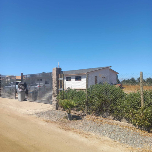Gran Parcela Con Inmueble En Calera De Tango (74953)