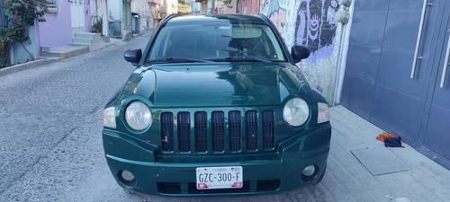 Jeep Compass Base 5vel 4x2 Mt