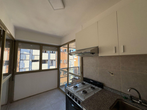 Departamento En Alquiler | 2 Dormitorios | Nueva Cordoba | Frente C/ Balcón | Zona Buen Pastor