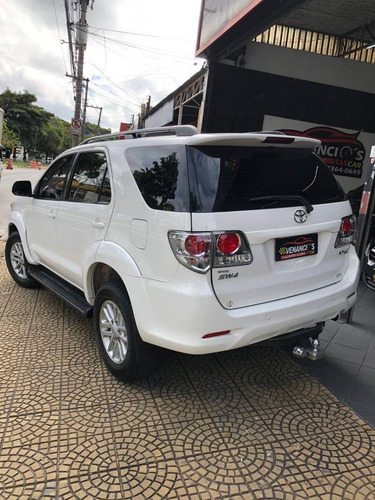 Imagem 4 de 8 de Toyota Hilux Sw4 2.7 Sr 4x2 16v Flex 4p Automático