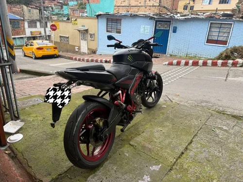 Vendo Mi Ns200 Con Todo Al Día Lista Para Traspaso