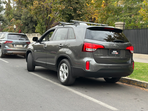 Kia Sorento Ex 7S Dsl 6Mt 4X2