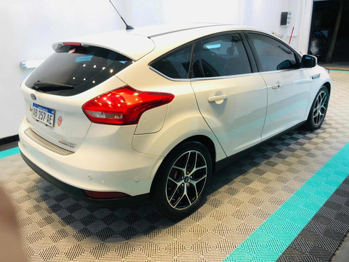 Ford Focus Titanium Automático