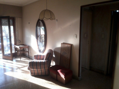 Imagen 2 de 25 de 3 Ambientes 2do Piso X Escalera