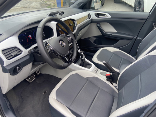 Volkswagen T-Cross 1.4 250 TSI TOTAL FLEX HIGHLINE AUTOMÁTICO
