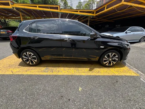 Chevrolet Onix 1.0T Premier Hatch At