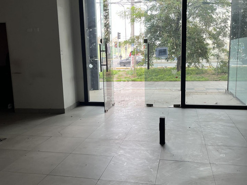 Local De 132m2 En Matucana Con Gran Flujo Peatonal