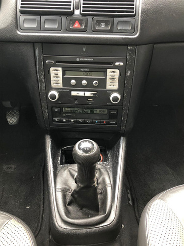 Imagem 9 de 12 de Volkswagen Golf Sportline 1.6 Flex Manual
