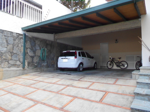 Imagen 28 de 30 de Venta Casa 2 Niveles, Hermosa, Cómoda, Impecable. Calle C Tepuy Caurimare.