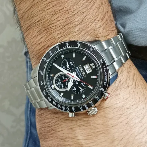 Seiko sportura chronograph spc137p1 hotsell