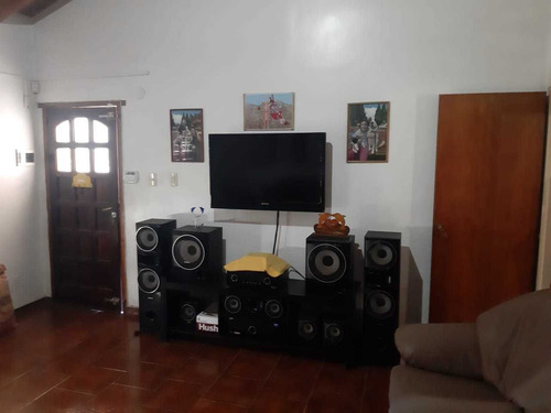 Imagen 4 de 14 de Casa En Longchamps 3 Amb Con Escritura A Cuadras De Espora