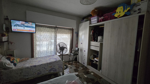 Casa Multifamiliar /lote 345mts2/ph 3 Y 2 Amb, Catan .-