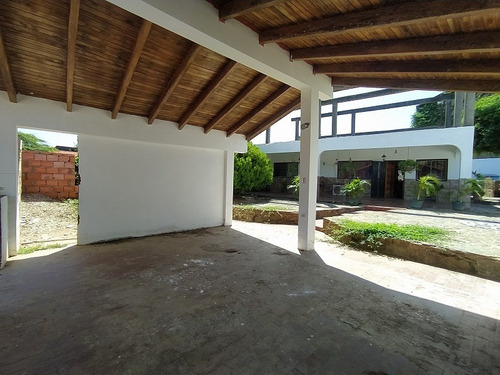 Imagen 12 de 13 de Amplia Casa En Pampatar