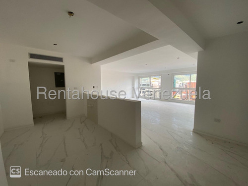 Apartamento Remodelado En Venta, Urb. Las Mercedes