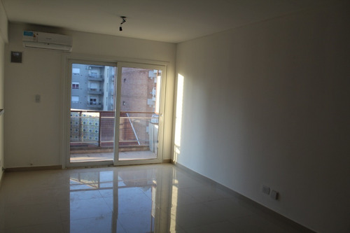 Imagen 7 de 11 de Departamento En Venta En Castelar Sur