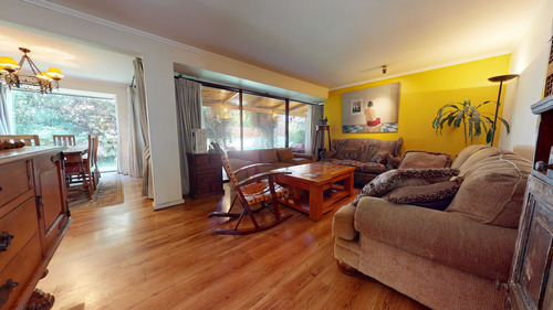 200 M2 Y Piscina (64308)