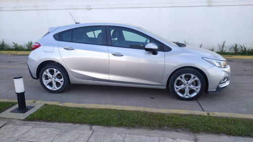 Imagen 5 de 11 de Chevrolet Cruze Lt