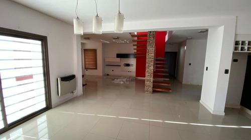 Imagen 5 de 30 de Casa - Moreno