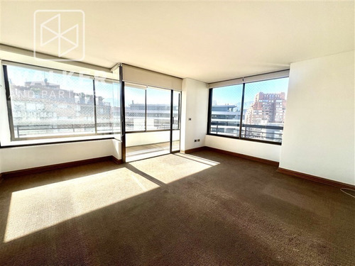 Departamento En Venta De 4 Dorm. En Las Condes