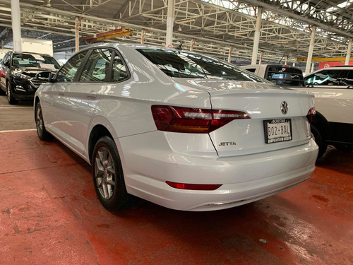 Imagen 5 de 13 de Volkswagen Jetta 1.4t Trendline Aut Ac 2019