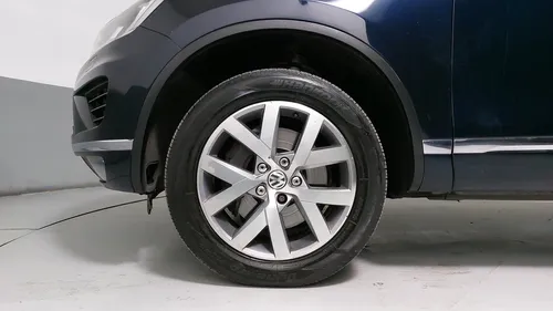 Volkswagen Touareg 4.2 V8 R-LINE