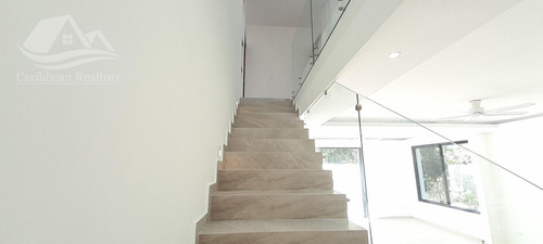 Casa En Venta En Residencial Via Cumbres