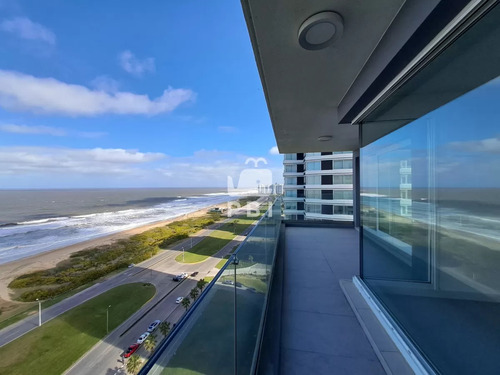 Venta Residencia De Alta Gama 4 Dormitorios En Suite Punta Del Este - Le Parc Iii - Ref : Pbi13701