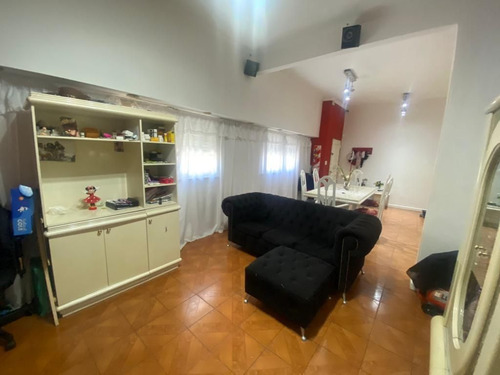 Casa En Venta En Mataderos
