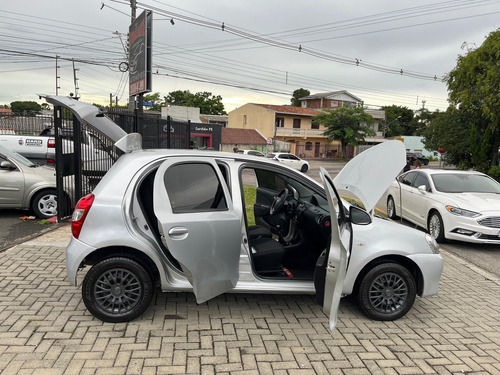 Toyota Etios 1.3 16v X 5p