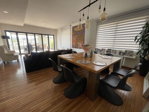 Espectacular Casa Con Excelente Ubicación En La Mejor Zona De La Herradura