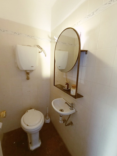 Imagen 8 de 16 de Apartamento Sobre Guayaqui, A Una Cuadra De Rambla
